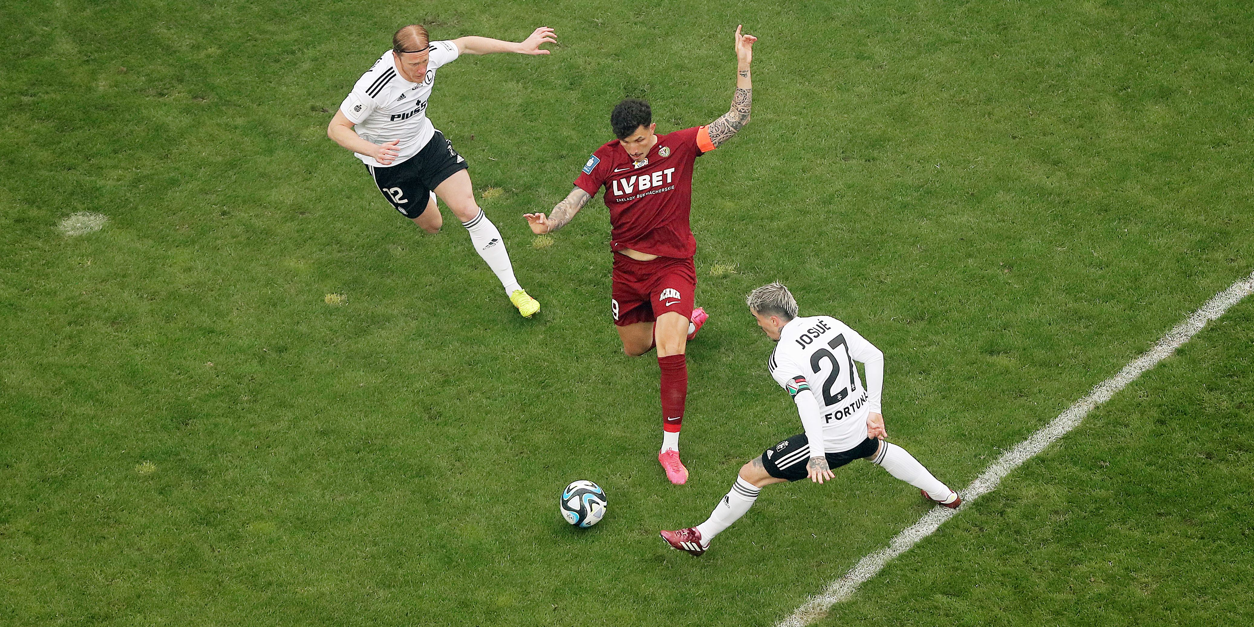 Skrót z meczu Legia Warszawa - Śląsk Wrocław (0:0). Wojskowe derby bez amunicji [WIDEO]