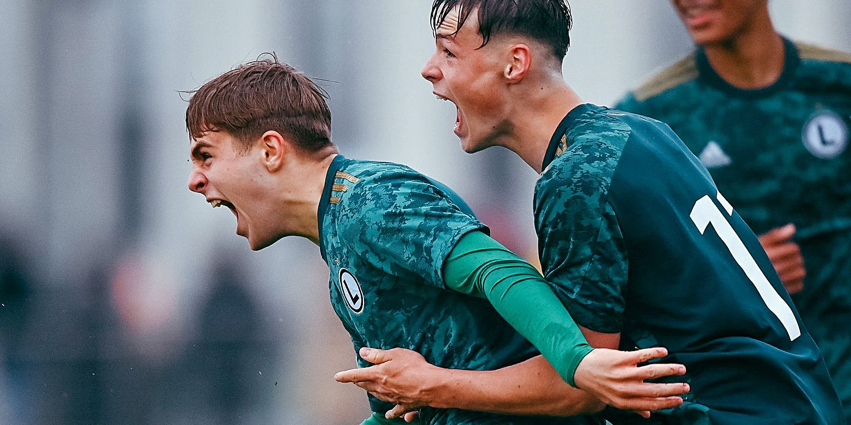 Rezerwy/U19: Wysoka porażka „dwójki”, juniorzy coraz bliżej lidera