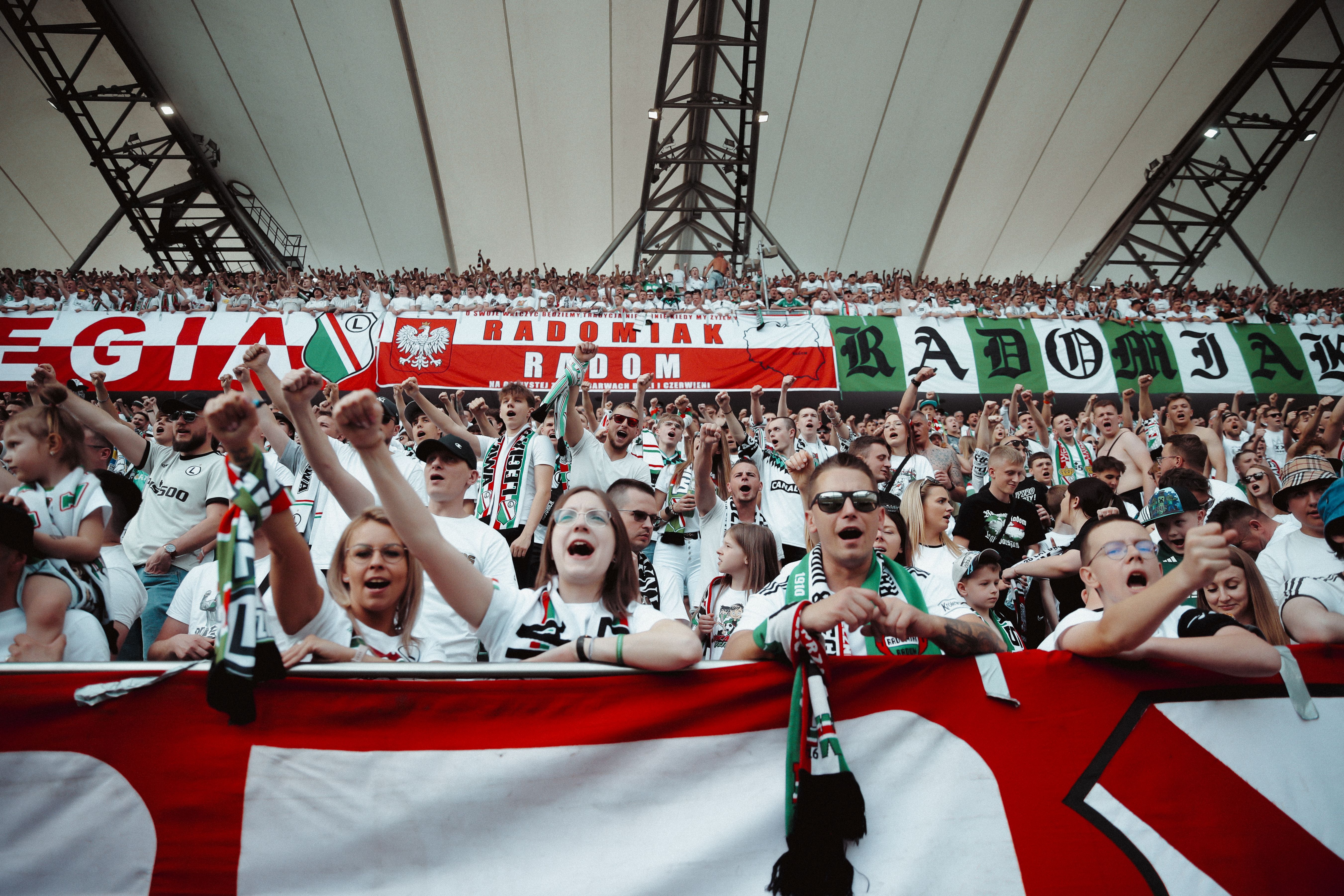 Trwa otwarta sprzedaż biletów na mecz z Radomiakiem. Wszyscy na Łazienkowską! 