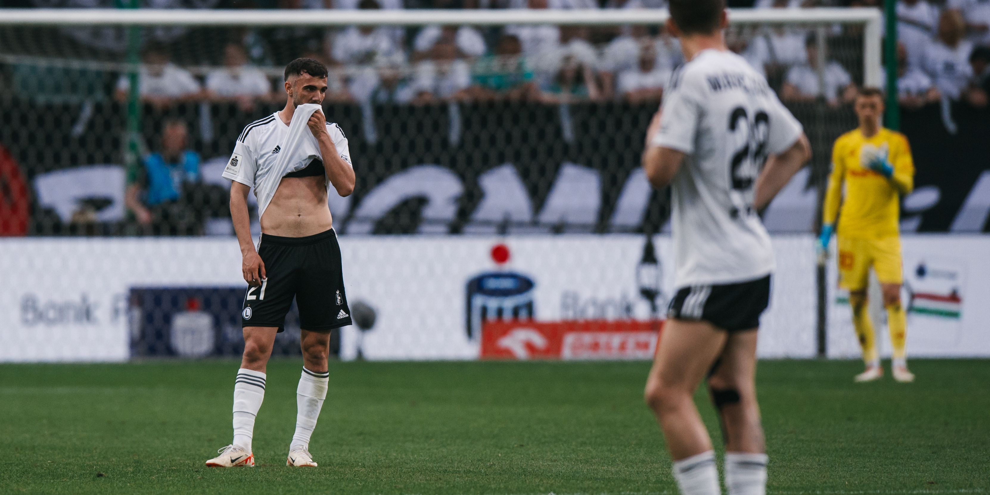 BOLESNA NIEDZIELA. Kulisy meczu Legia Warszawa - Radomiak Radom