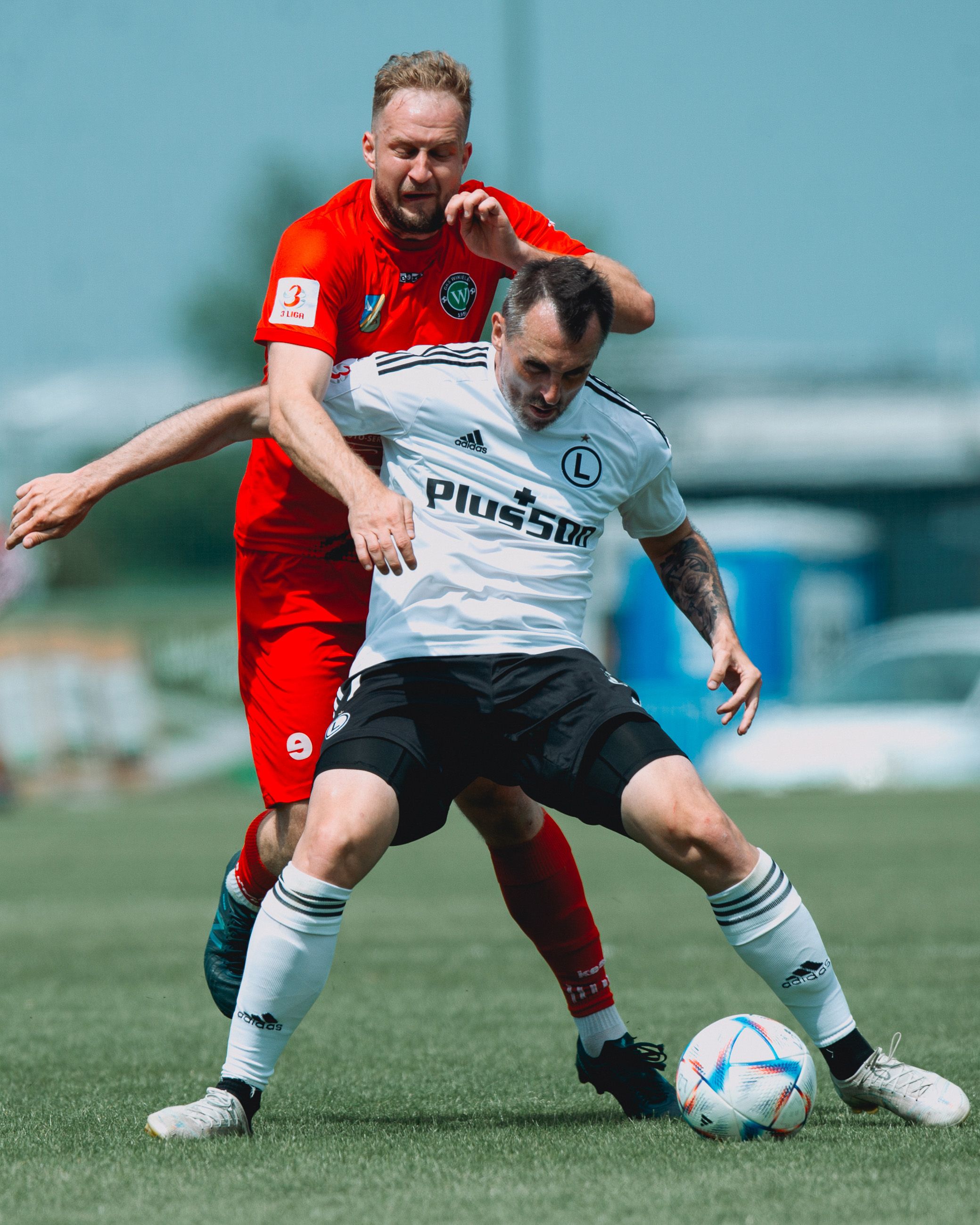 Rezerwy/U19: Skromna wygrana Wojskowych, status quo na czele tabeli. Ważna wygrana juniorów z Zagłębiem
