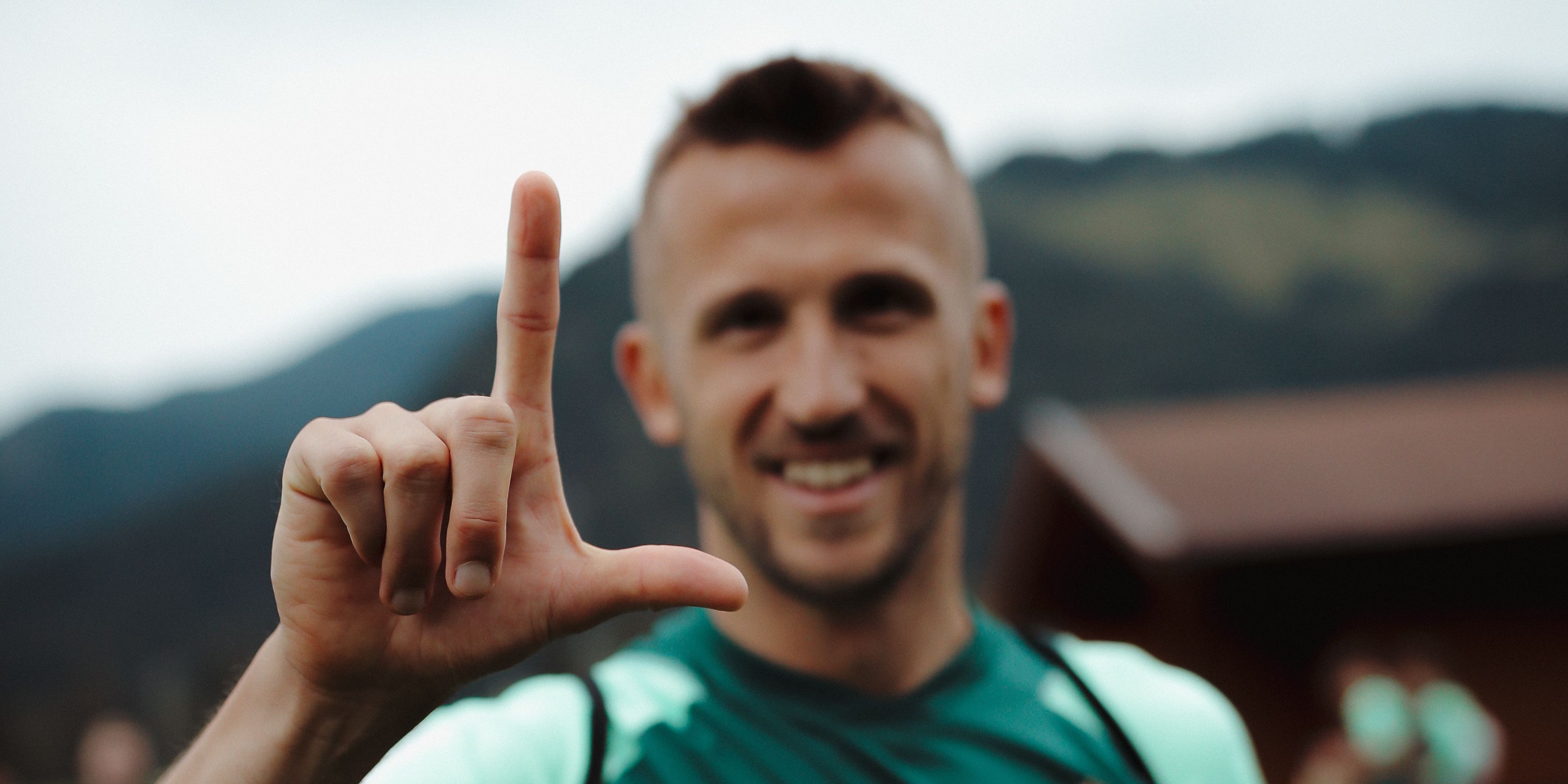 #AustriaVlog odc. 1: PODRÓŻ, PRZYJAŹŃ WYSTAWIONA NA PRÓBĘ, ODPICOWANA FURA [WIDEO]