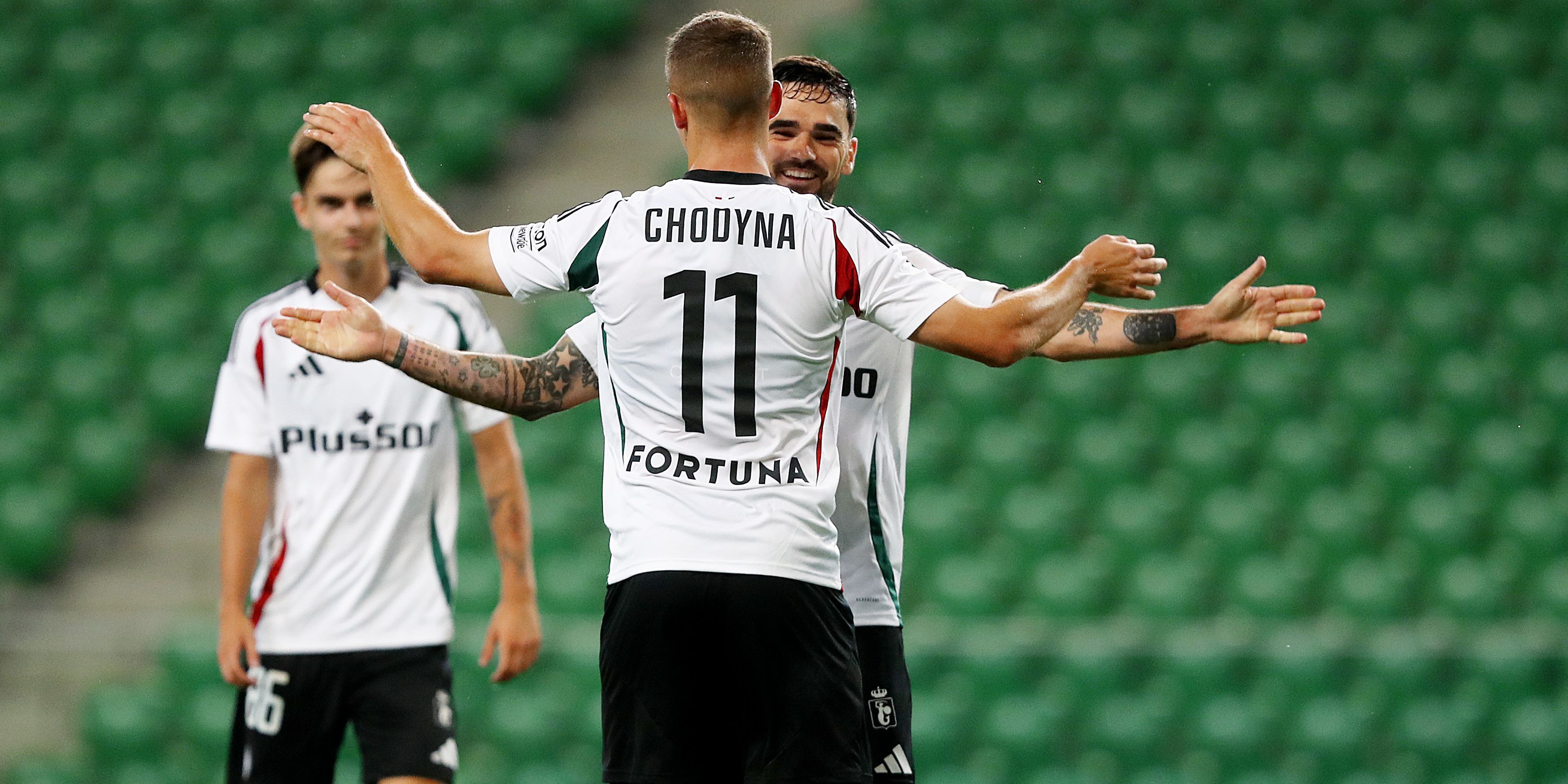 Galeria zdjęć z meczu Legia Warszawa - Caernarfon Town FC autorstwa Janusza Partyki