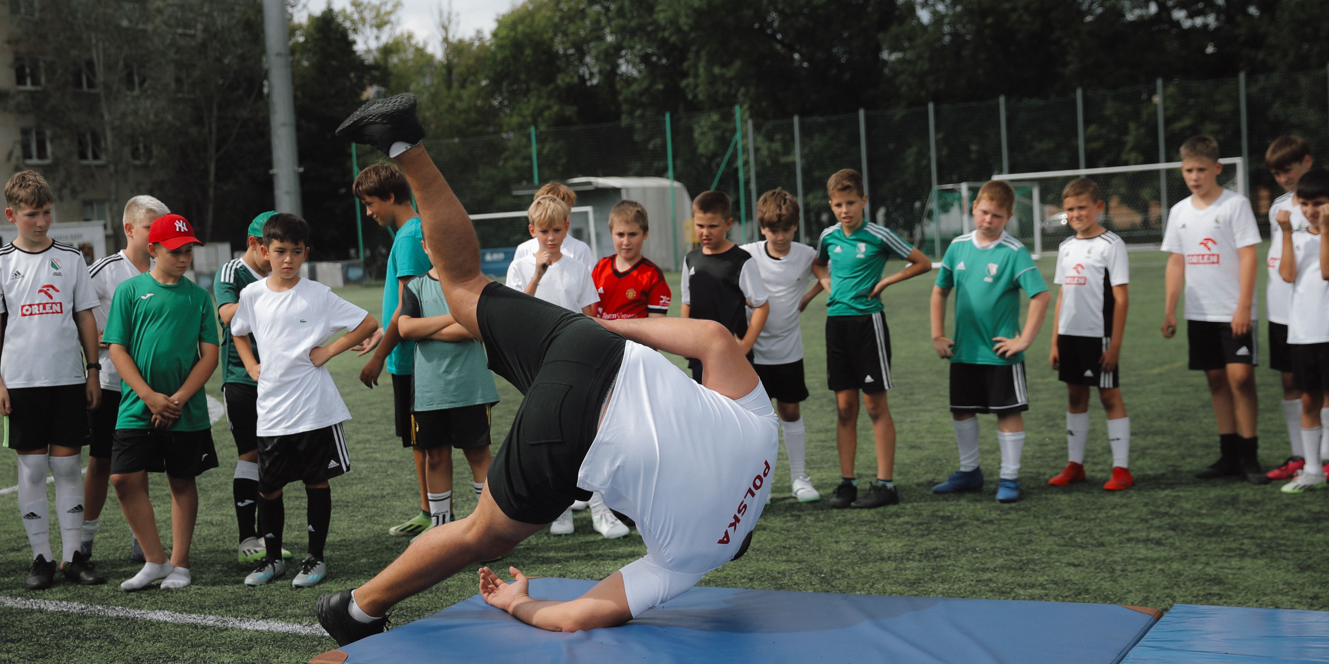 Trening zapaśniczy dla legionistów z LSS pod okiem Ksawerego Biedermanna i Rafała Krajewskiego