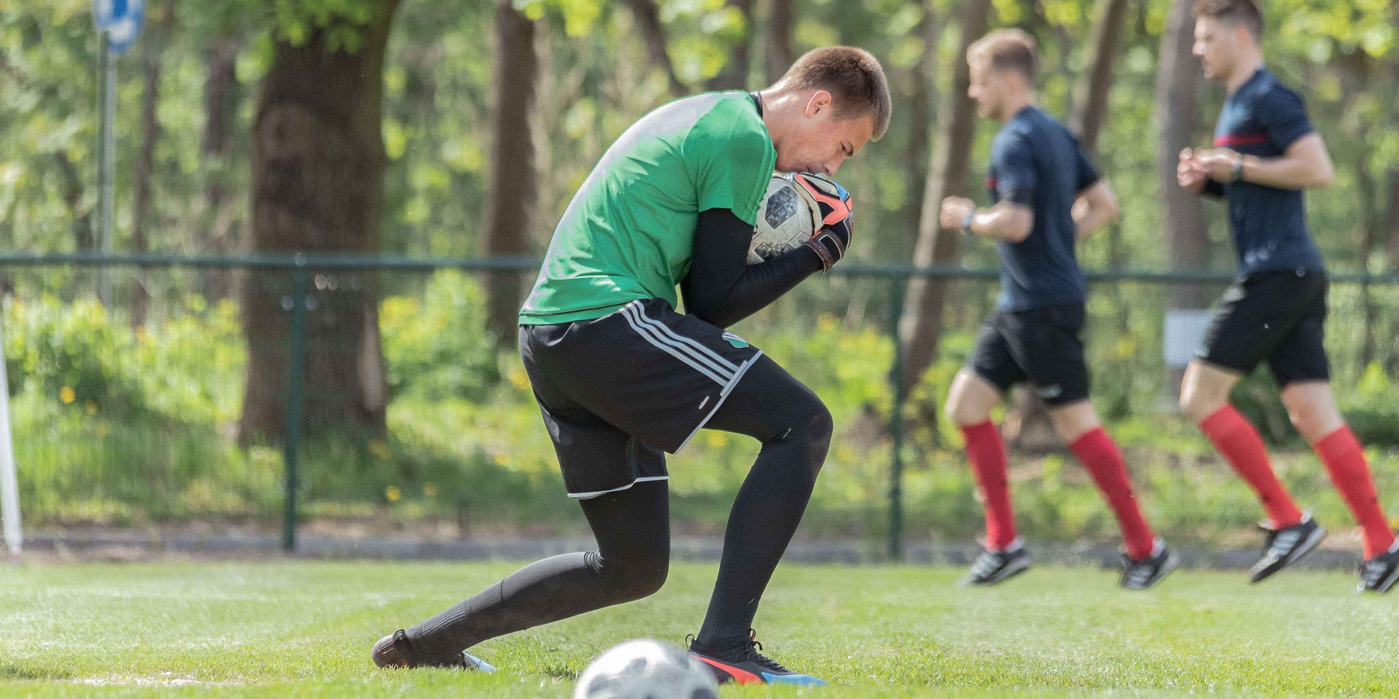 Jakub Ojrzyński: Caernarfon Town ma indywidualności, ale Legia to zupełnie inna półka