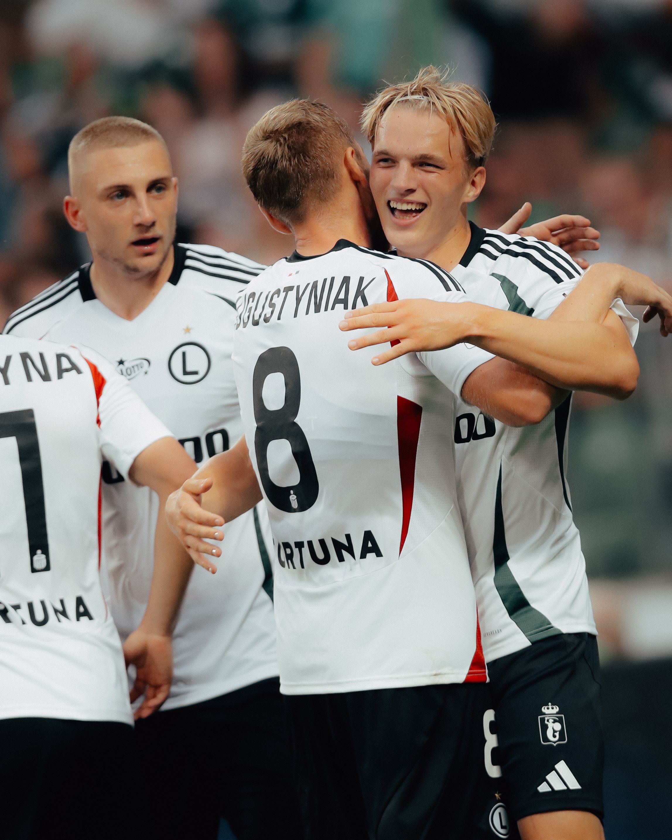 PKO Bank Polski Ekstraklasa: Zapowiedź meczu Radomiak Radom - Legia Warszawa. Przyjaźń na trybunach, walka na boisku