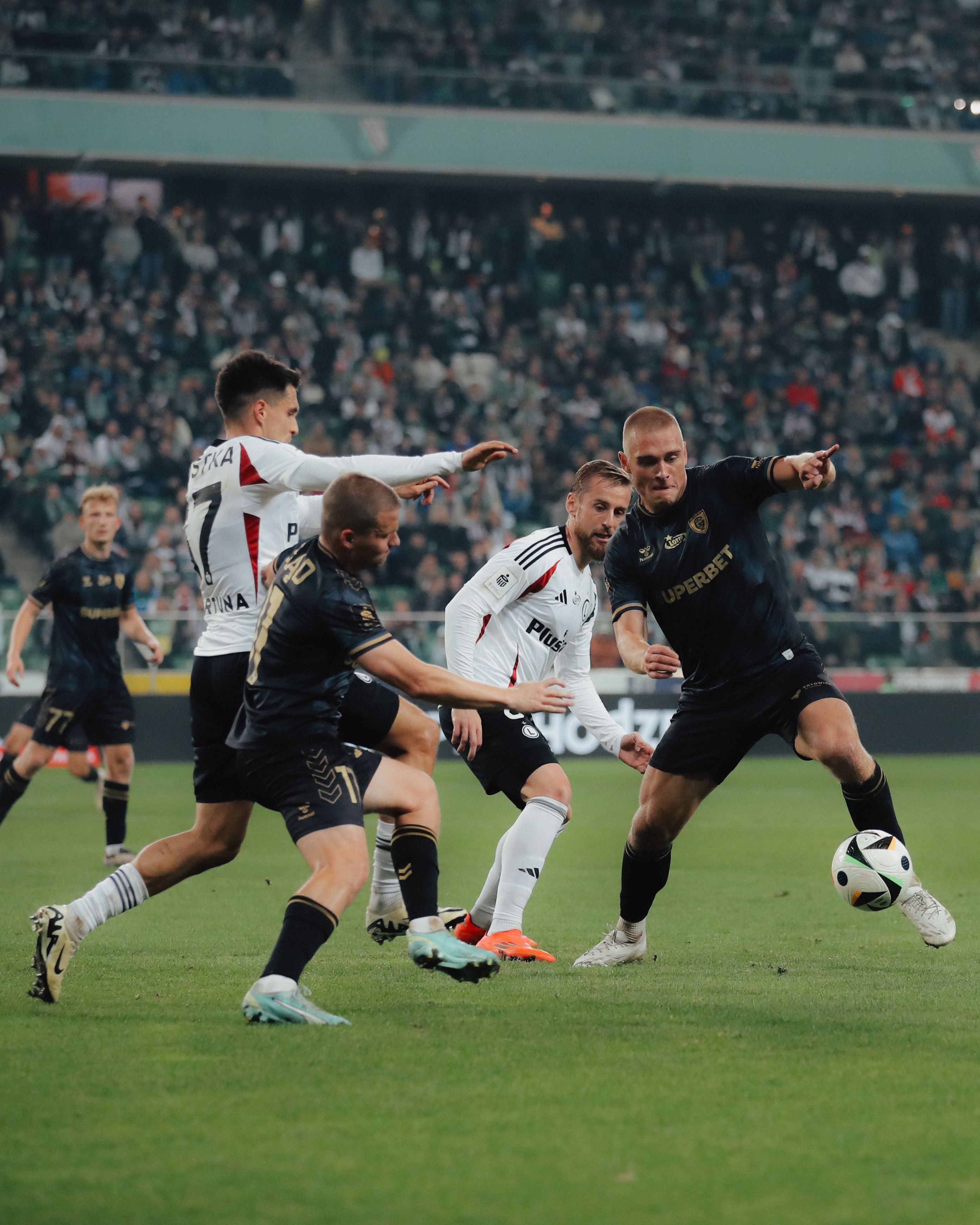 PKO Bank Polski Ekstraklasa: Zapowiedź meczu GKS Katowice - Legia Warszawa. Wymagający wyjazd na Górny Śląsk