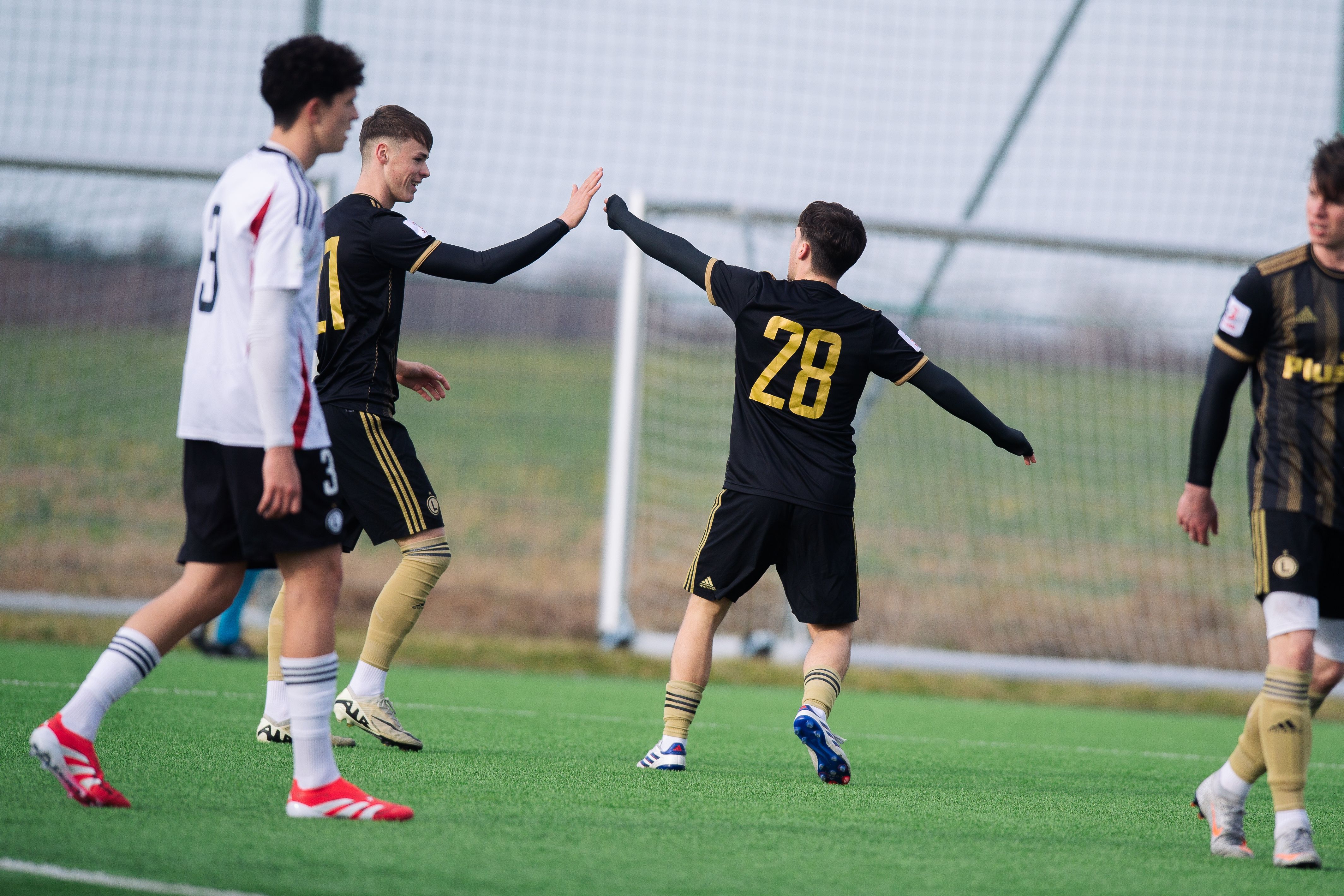 Legia 2 i U19: Rezerwy kontra juniorzy starsi. Sześciu strzelców w grze wewnętrznej